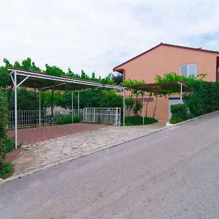 Apartments Ljerka 拉巴克 外观 照片