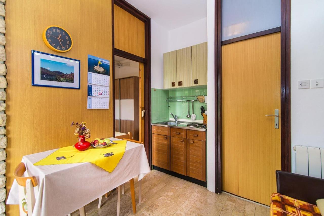 Apartments Ljerka 拉巴克 外观 照片